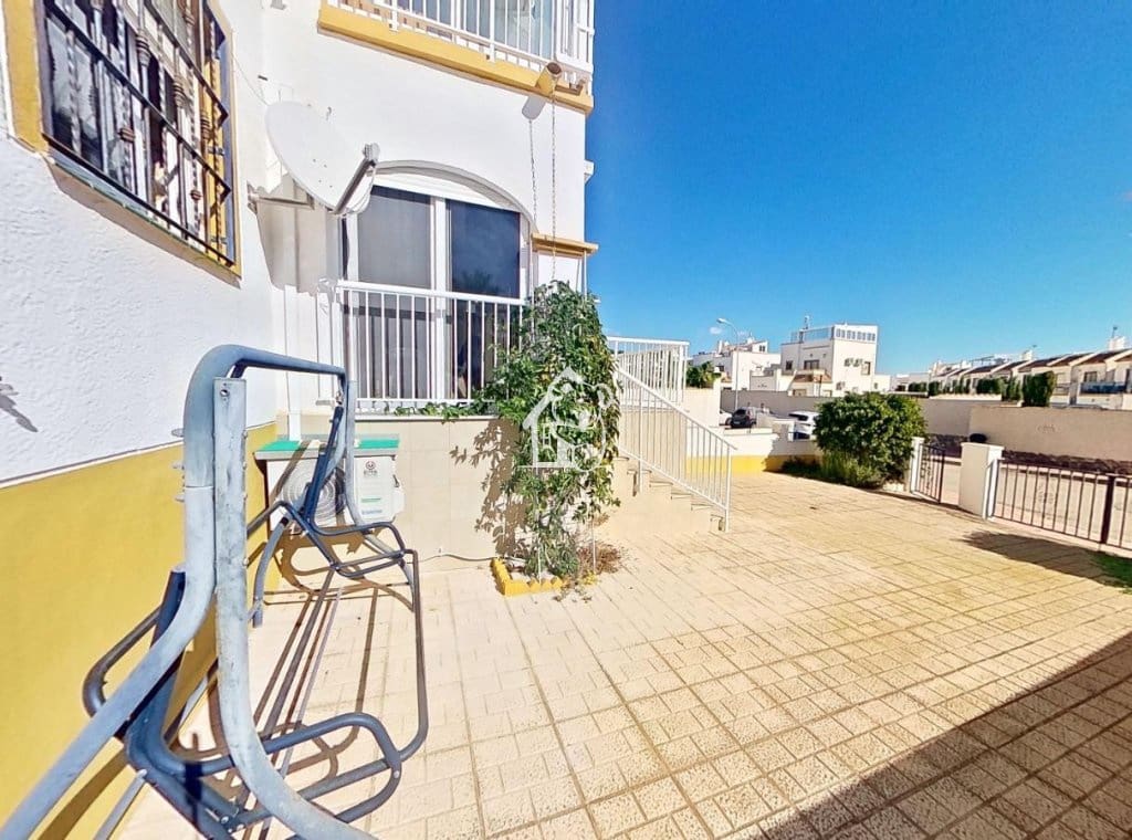 3 sovrum Villa att hyra i La Florida - 1 000 € (Ref: 9819731)