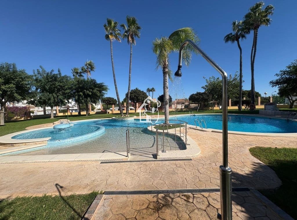 3 soverom Villa til leie i La Florida - € 1 000 (Ref: 9819731)