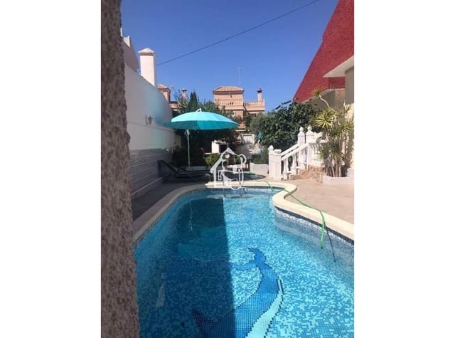 3 quarto Moradia para arrendar em Los Frutales, Torrevieja com piscina - 2 800 € (Ref: 9819732)