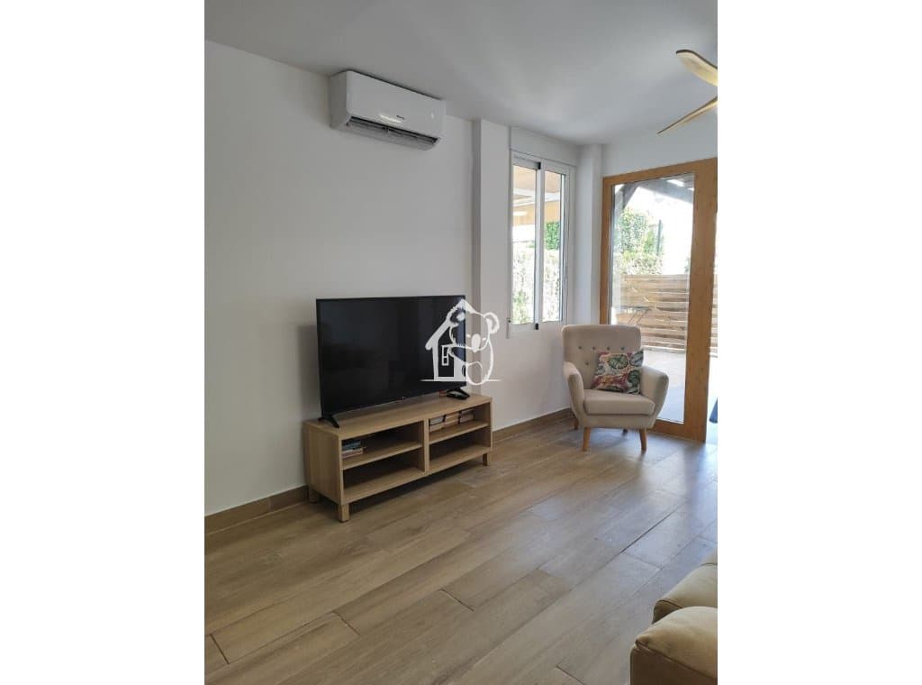 3 soverom Leilighet til leie i Playa Flamenca med garasje - € 1 200 (Ref: 9821829)