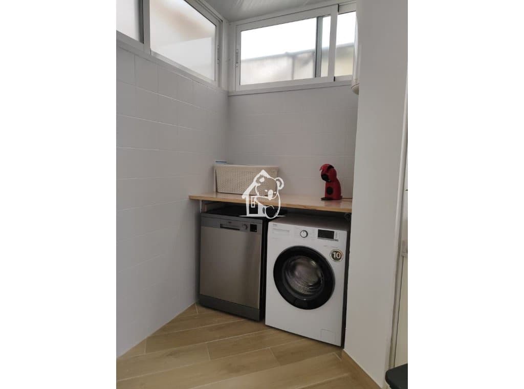 3 soverom Leilighet til leie i Playa Flamenca med garasje - € 1 200 (Ref: 9821829)