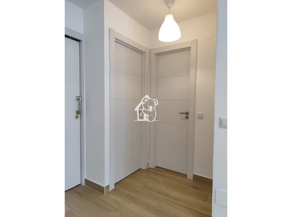 3 soverom Leilighet til leie i Playa Flamenca med garasje - € 1 200 (Ref: 9821829)