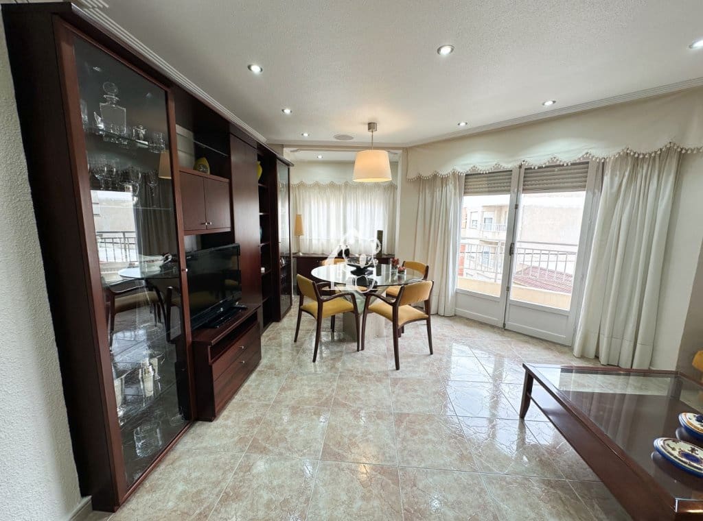 3 bedroom Apartment for rent in Rojales - € 900 (Ref: 9824345)