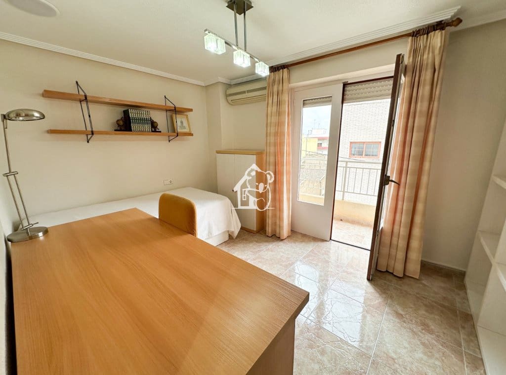 3 bedroom Apartment for rent in Rojales - € 900 (Ref: 9824345)