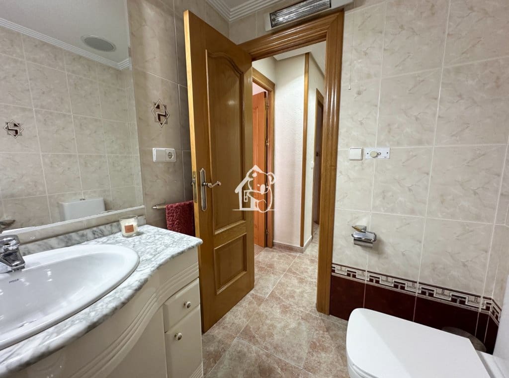 3 bedroom Apartment for rent in Rojales - € 900 (Ref: 9824345)