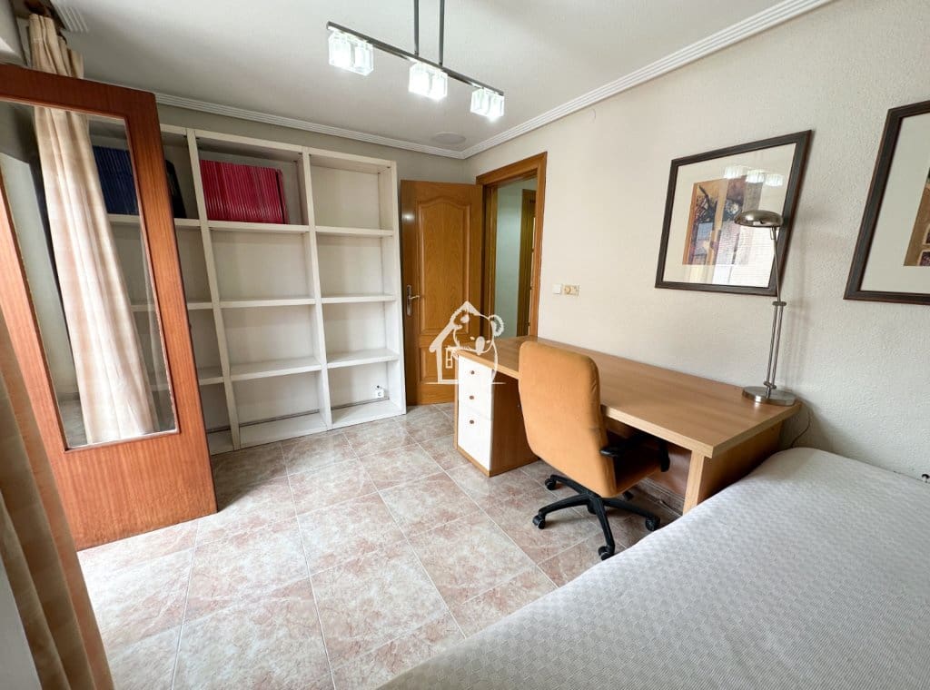 3 bedroom Apartment for rent in Rojales - € 900 (Ref: 9824345)