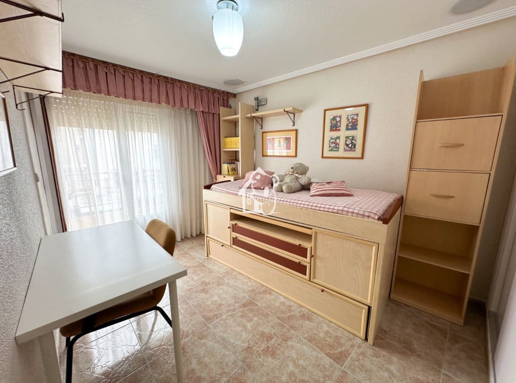 3 bedroom Apartment for rent in Rojales - € 900 (Ref: 9824345)