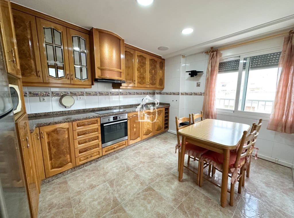 3 bedroom Apartment for rent in Rojales - € 900 (Ref: 9824345)