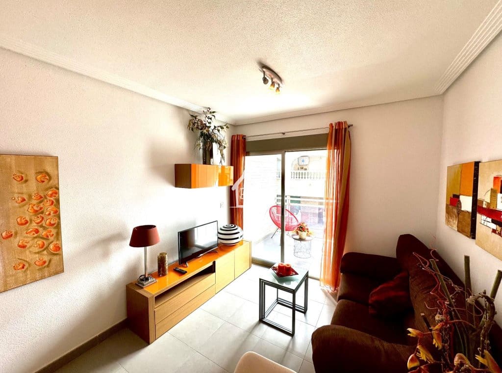 2 bedroom Apartment for rent in Guardamar del Segura - € 850 (Ref: 9824346)
