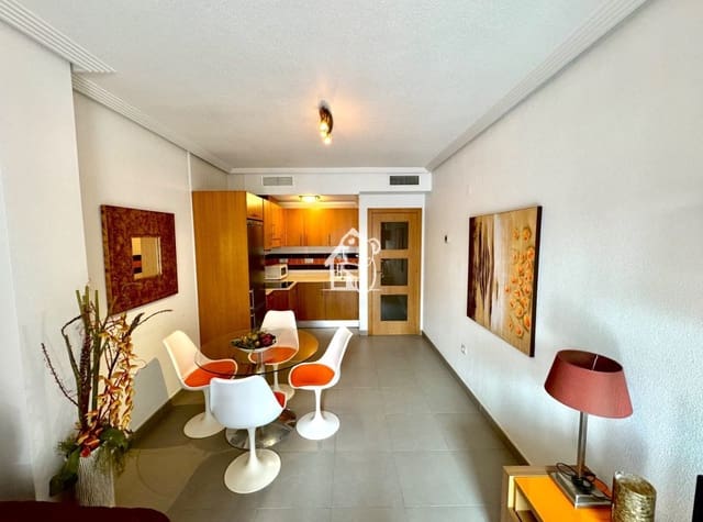 2 bedroom Apartment for rent in Guardamar Playa, Guardamar del Segura - € 850 (Ref: 9824346)