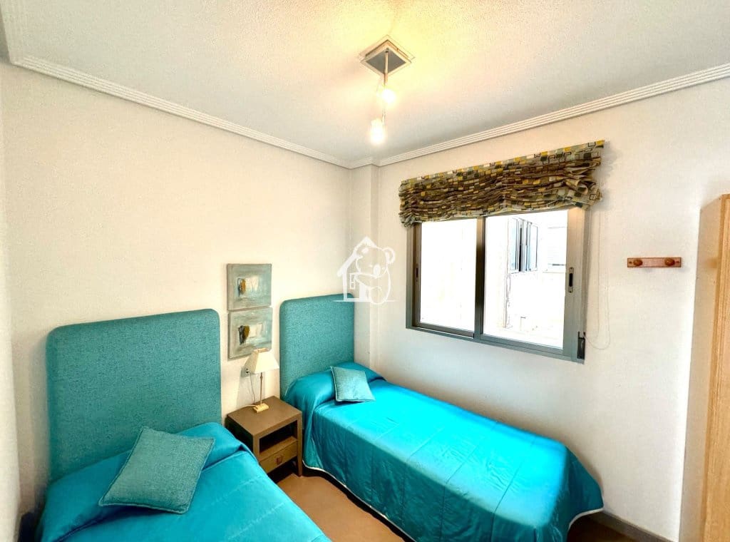 2 bedroom Apartment for rent in Guardamar del Segura - € 850 (Ref: 9824346)
