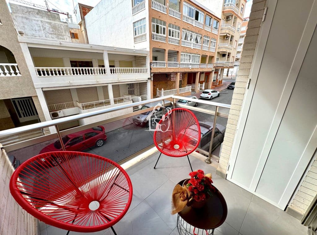 2 bedroom Apartment for rent in Guardamar del Segura - € 850 (Ref: 9824346)