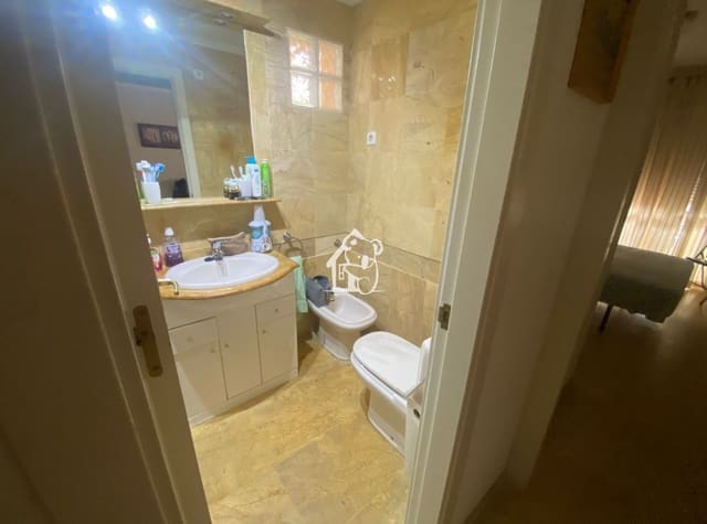 2 Zimmer Apartment zu vermieten in Aguamarina, Orihuela mit Pool Garage - 800 € (Ref: 9824347)