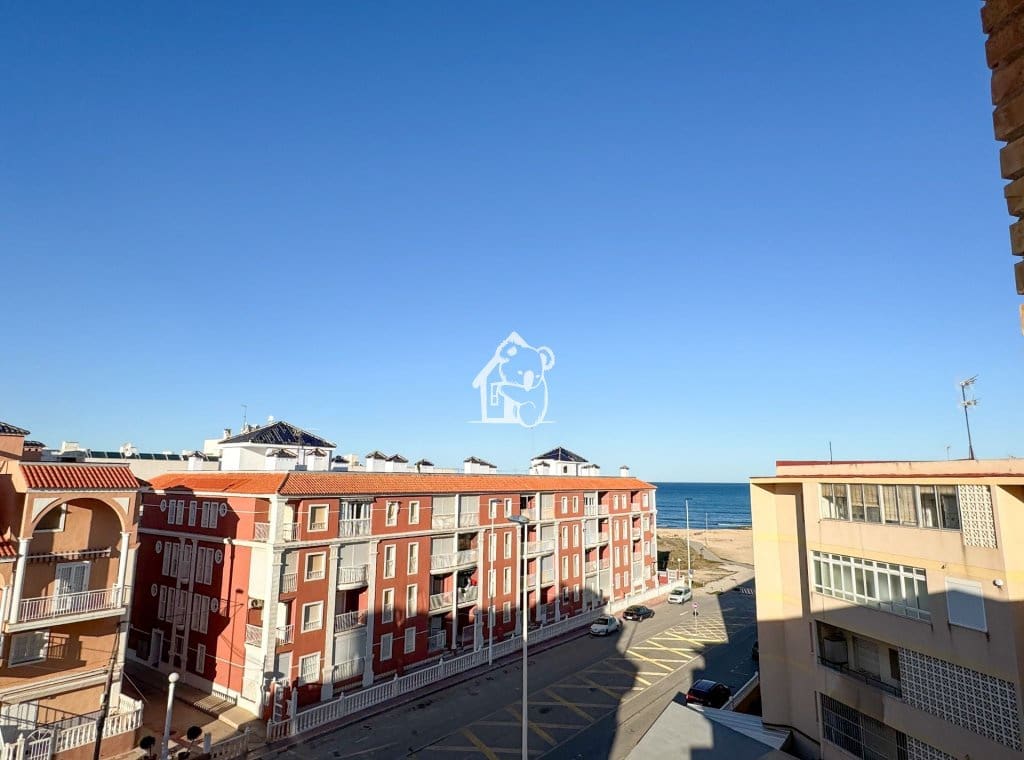2 slaapkamer Appartement te huur in Torrevieja - € 700 (Ref: 9826120)