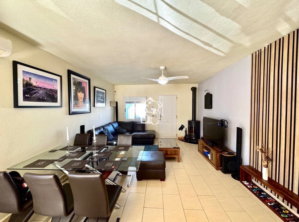 2 slaapkamer Villa te huur in Orihuela Costa - € 1.200 (Ref: 9828133)