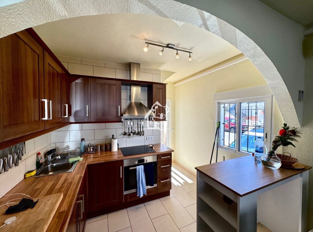 2 slaapkamer Villa te huur in Orihuela Costa - € 1.200 (Ref: 9828133)