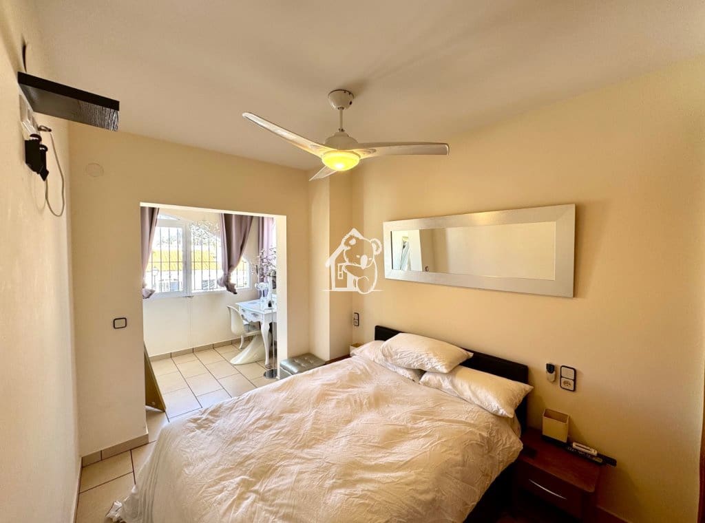 2 slaapkamer Villa te huur in Orihuela Costa - € 1.200 (Ref: 9828133)