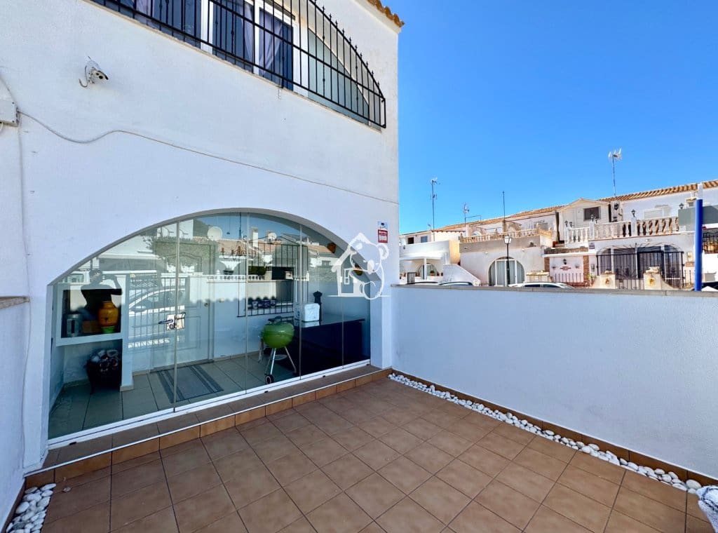 2 slaapkamer Villa te huur in Orihuela Costa - € 1.200 (Ref: 9828133)