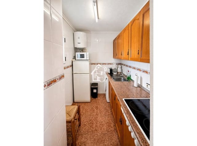 2 slaapkamer Appartement te huur in Parque de las Naciones, Torrevieja met zwembad - € 850 (Ref: 9828134)