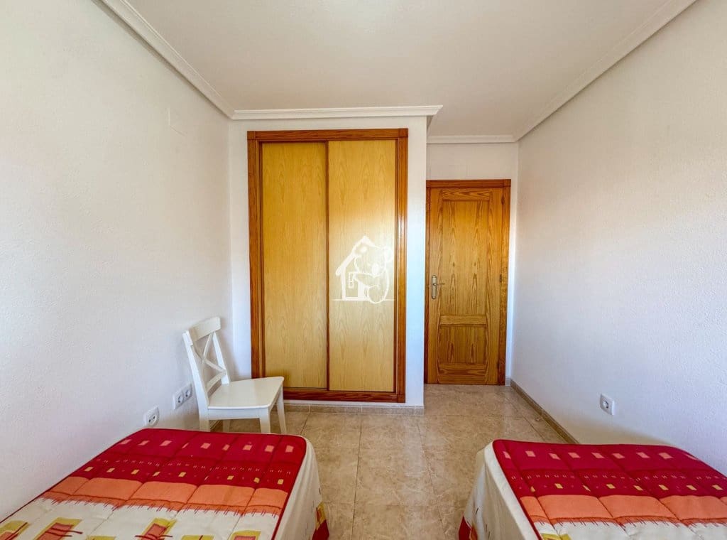 2 bedroom Apartment for rent in Orihuela Costa with pool - € 800 (Ref: 9828135)