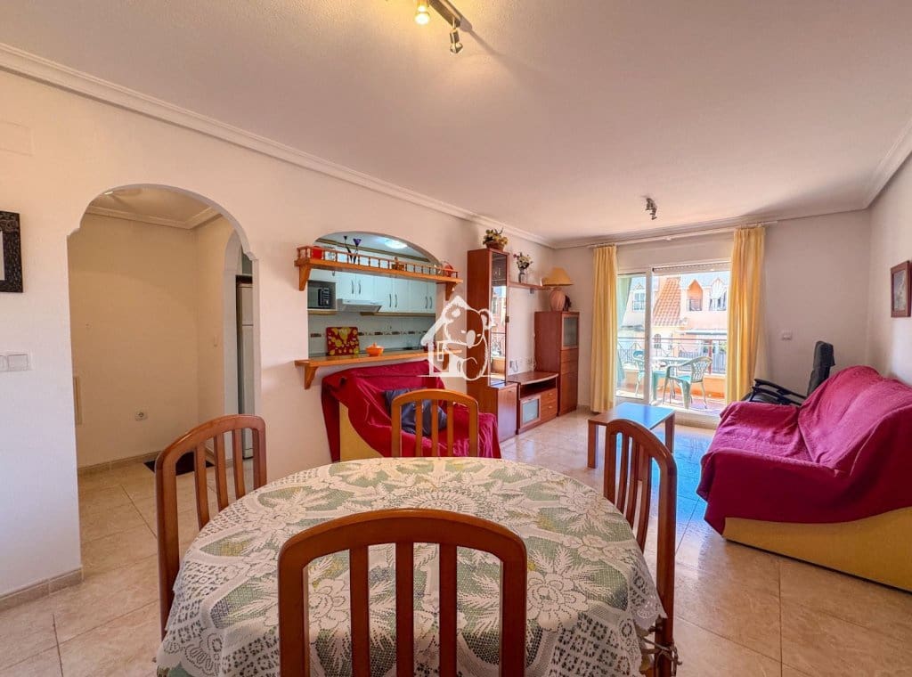2 bedroom Apartment for rent in Orihuela Costa with pool - € 800 (Ref: 9828135)