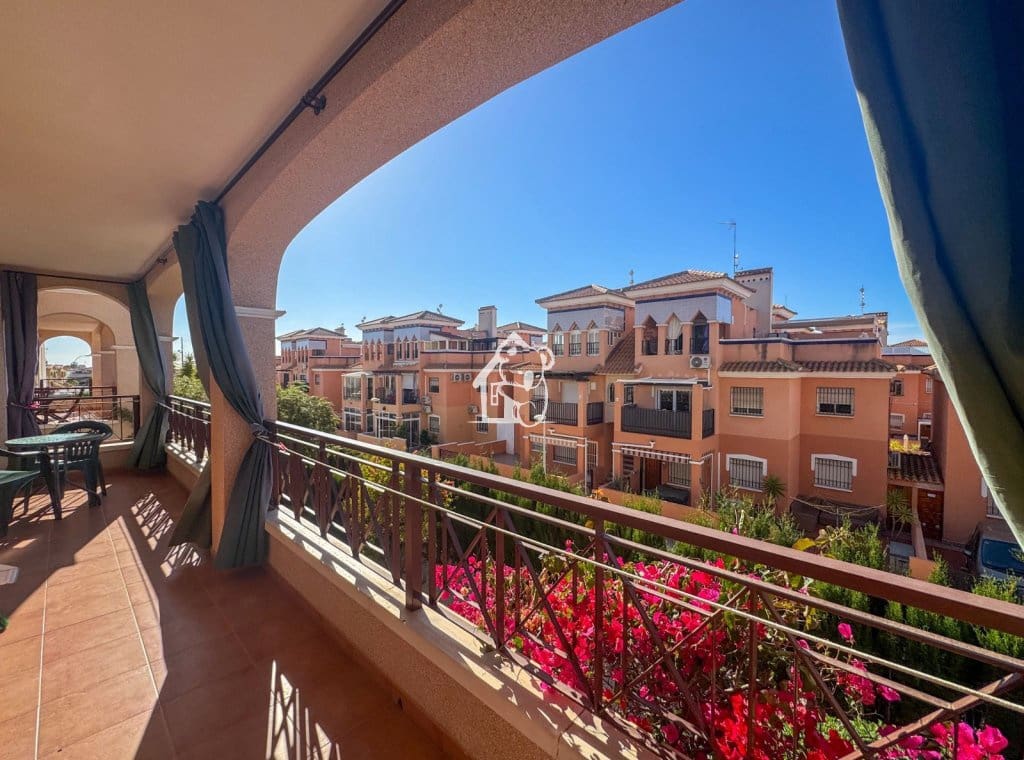 2 bedroom Apartment for rent in Orihuela Costa with pool - € 800 (Ref: 9828135)