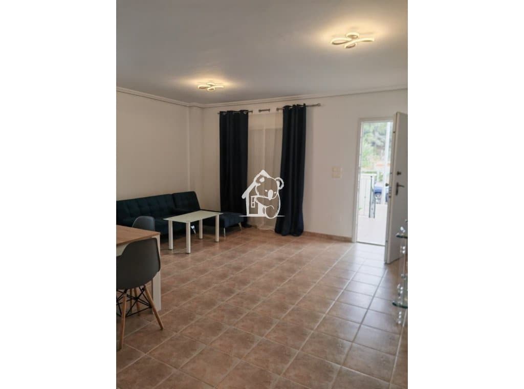 3 bedroom Villa for rent in Bigastro with garage - € 1,100 (Ref: 9830468)