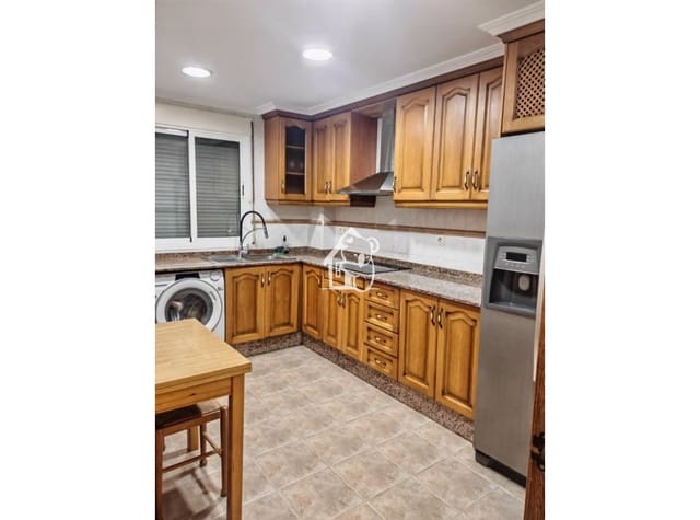 3 Zimmer Villa zu vermieten in Bigastro mit Garage - 1.100 € (Ref: 9830468)
