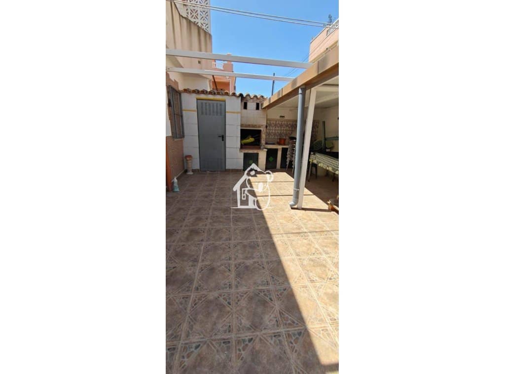 2 bedroom Villa for rent in Orihuela Costa with pool - € 900 (Ref: 9830469)