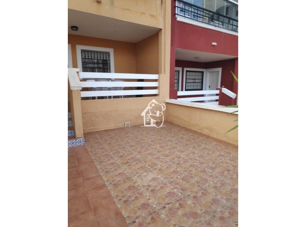 Apartamento de 2 habitaciones en Los Altos en alquiler con piscina - 1.000 € (Ref: 9833116)