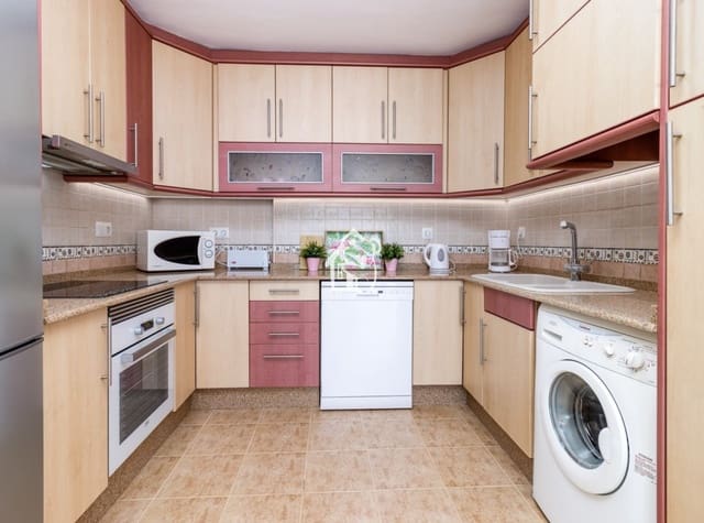 3 makuuhuone Huoneisto vuokrattavana paikassa Playa de los Locos, Torrevieja mukana uima-altaan 
autotalli - 1 200 € (Ref: 9838754)