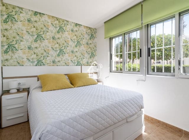 3 makuuhuone Huoneisto vuokrattavana paikassa Playa de los Locos, Torrevieja mukana uima-altaan 
autotalli - 1 200 € (Ref: 9838754)