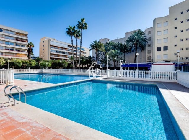 3 makuuhuone Huoneisto vuokrattavana paikassa Playa de los Locos, Torrevieja mukana uima-altaan 
autotalli - 1 200 € (Ref: 9838754)