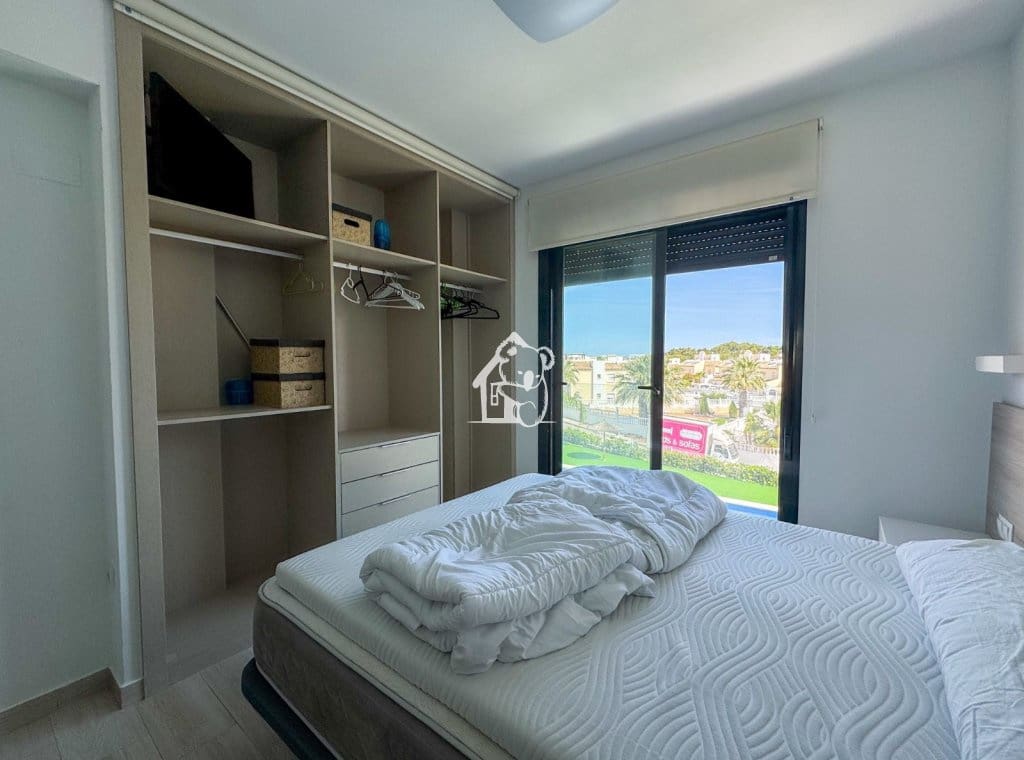 2 bedroom Apartment for rent in Villamartin with pool garage - € 1,200 (Ref: 9841943)