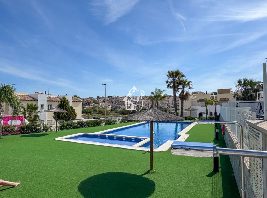2 bedroom Apartment for rent in Villamartin with pool garage - € 1,200 (Ref: 9841943)