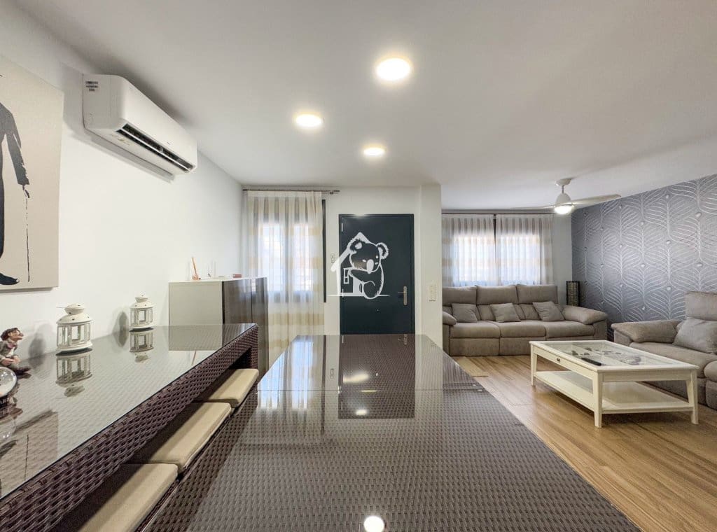 3 Zimmer Apartment zu vermieten in Torre de la Horadada mit Pool - 1.800 € (Ref: 9841944)