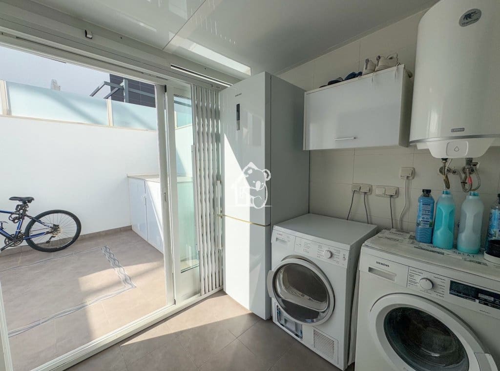 3 Zimmer Apartment zu vermieten in Torre de la Horadada mit Pool - 1.800 € (Ref: 9841944)