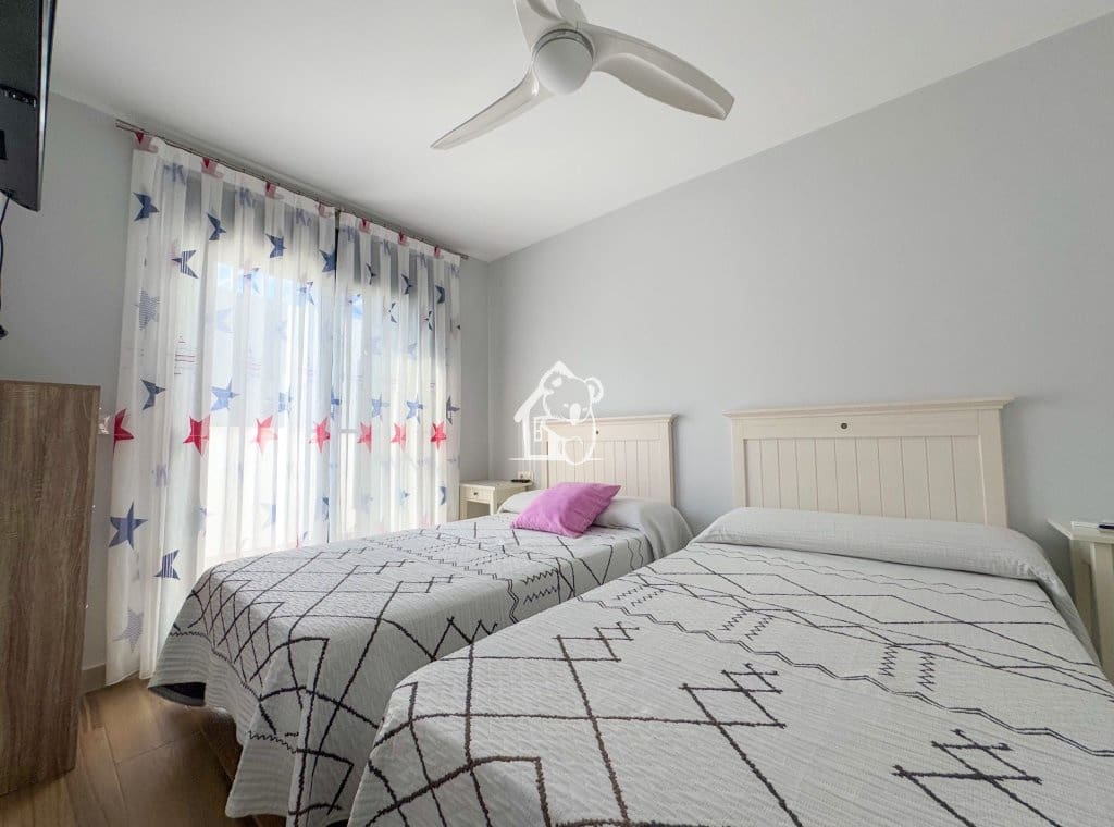 3 Zimmer Apartment zu vermieten in Torre de la Horadada mit Pool - 1.800 € (Ref: 9841944)