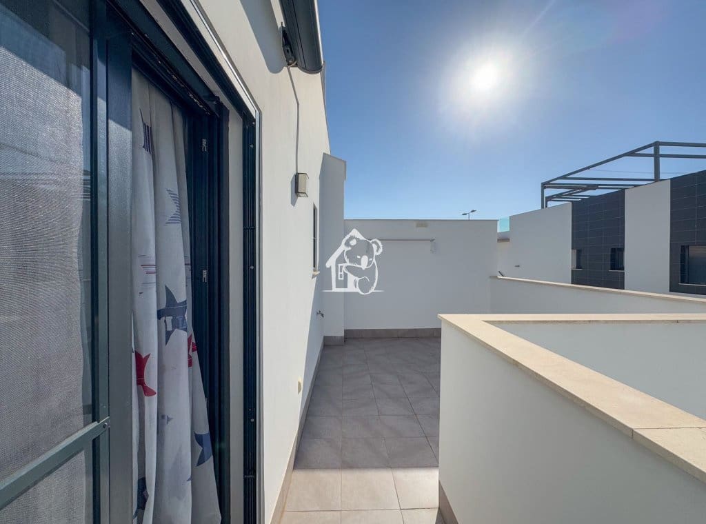 3 Zimmer Apartment zu vermieten in Torre de la Horadada mit Pool - 1.800 € (Ref: 9841944)