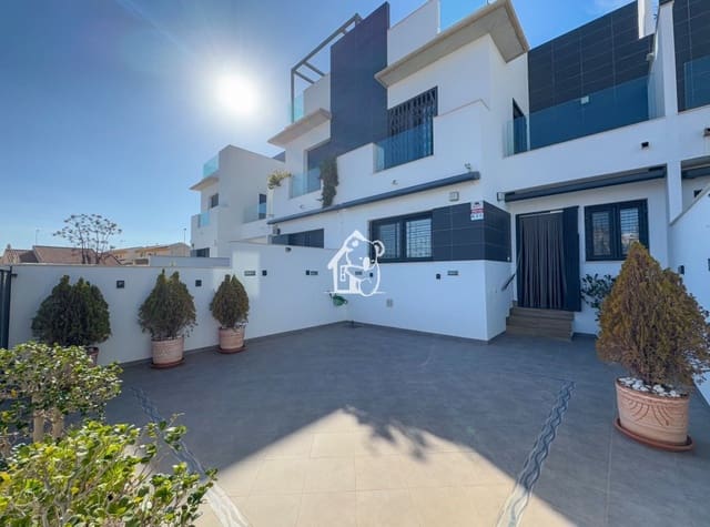 3 bedroom Apartment for rent in Torre de la Horadada, Pilar de la Horadada with pool - € 1,800 (Ref: 9841944)