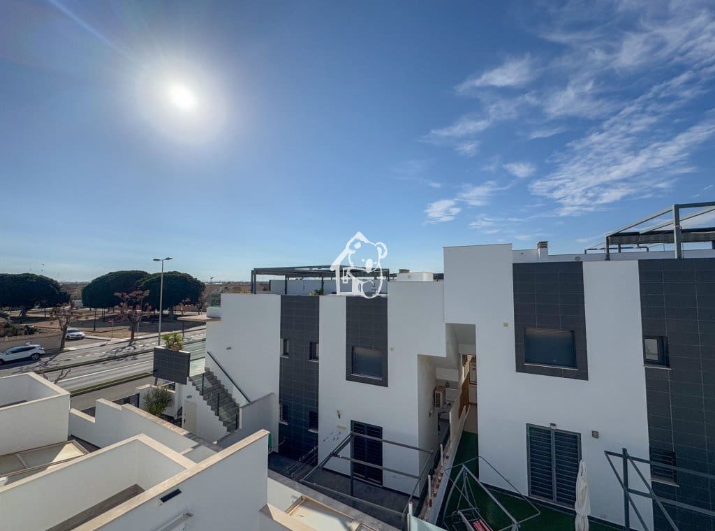 3 Zimmer Apartment zu vermieten in Torre de la Horadada mit Pool - 1.800 € (Ref: 9841944)