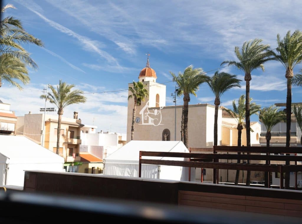1 soveværelse Erhverv til leje i San Miguel de Salinas - € 750 (Ref: 9844685)