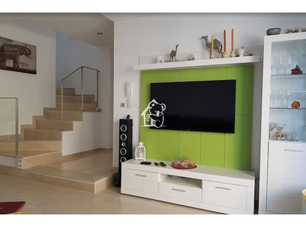 3 bedroom Villa for rent in San Fulgencio with pool garage - € 1,590 (Ref: 9844686)