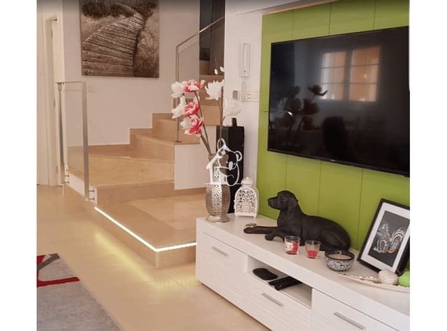 3 soverom Villa til leie i San Fulgencio med svømmebasseng garasje - € 1 800 (Ref: 9844686)