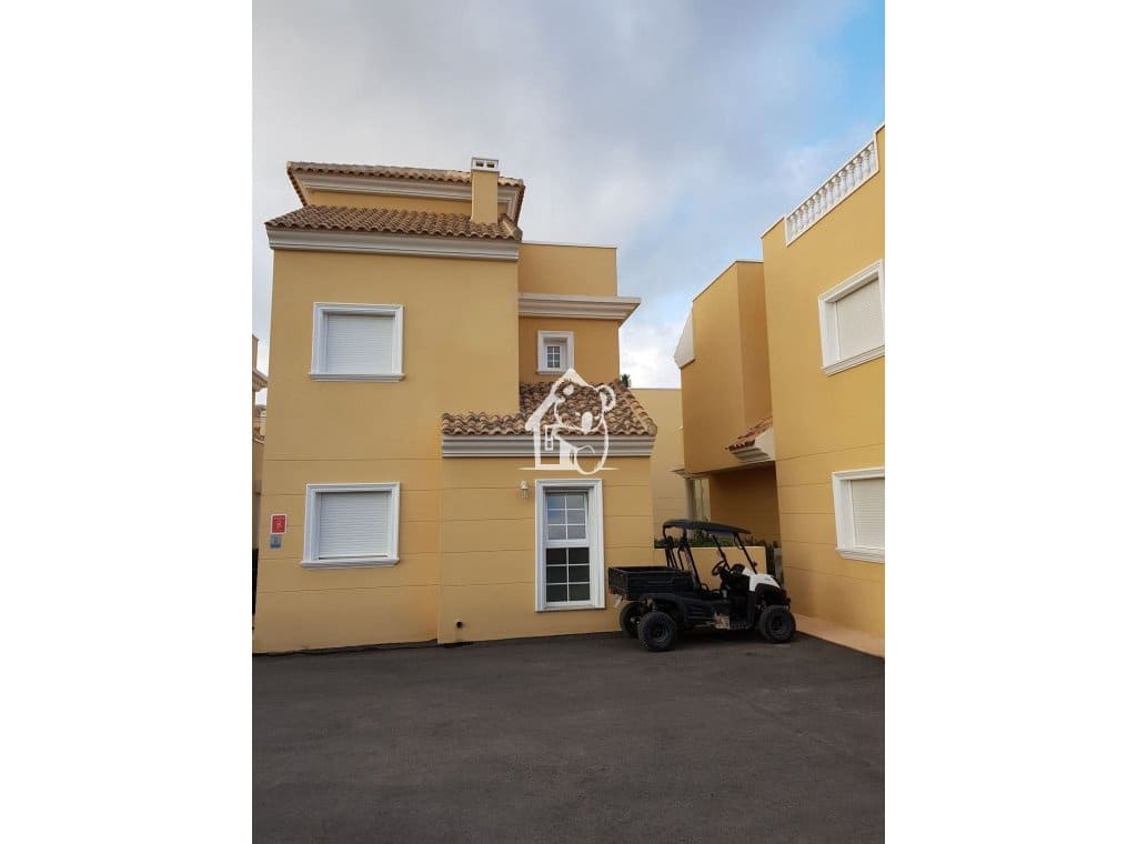 3 bedroom Villa for rent in San Fulgencio with pool garage - € 1,590 (Ref: 9844686)