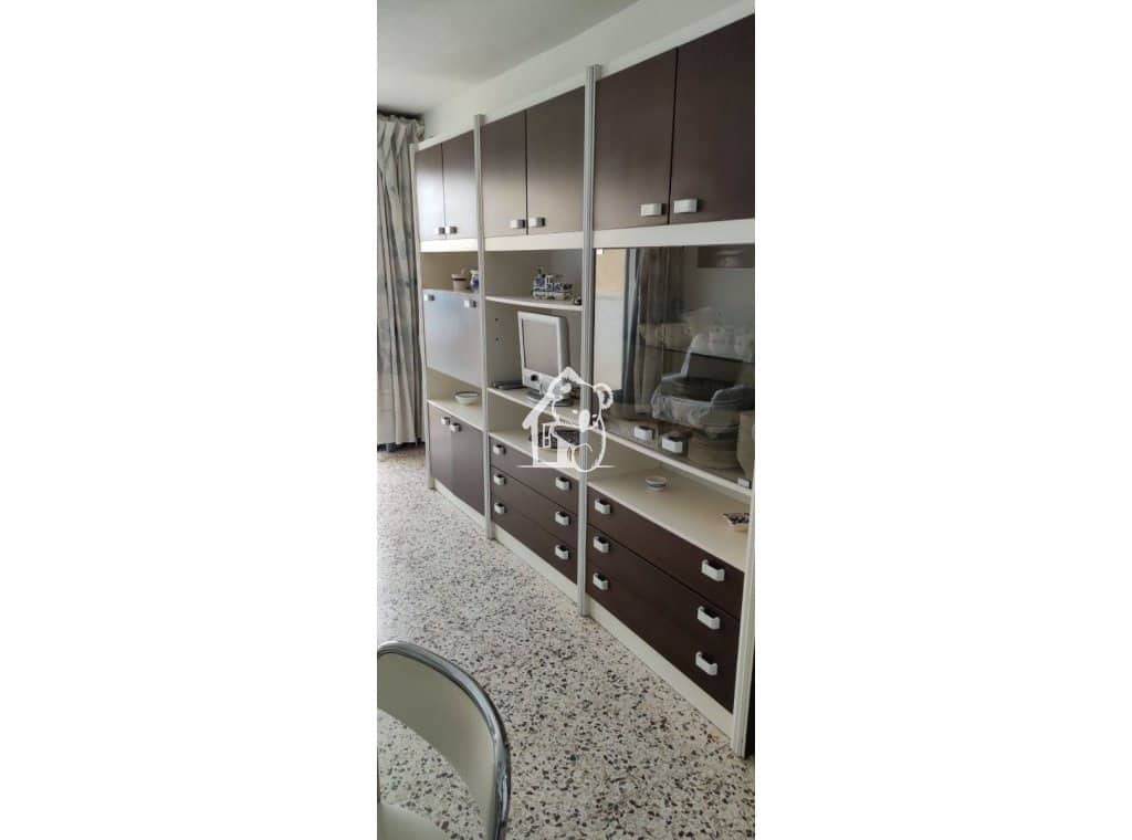 2 bedroom Penthouse for rent in Torrevieja with pool garage - € 900 (Ref: 9848489)
