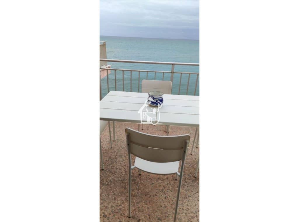 2 bedroom Penthouse for rent in Torrevieja with pool garage - € 900 (Ref: 9848489)