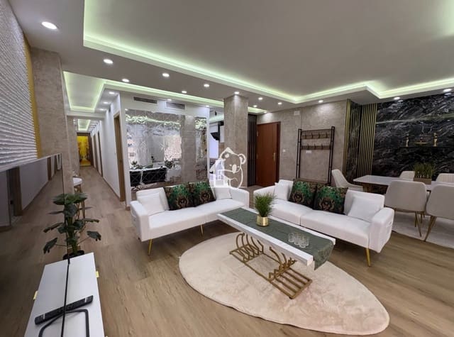 4 chambre Appartement à vendre à Centro - Muelle Pesquero, Torrevieja - 285 000 € (Ref: 9850771)