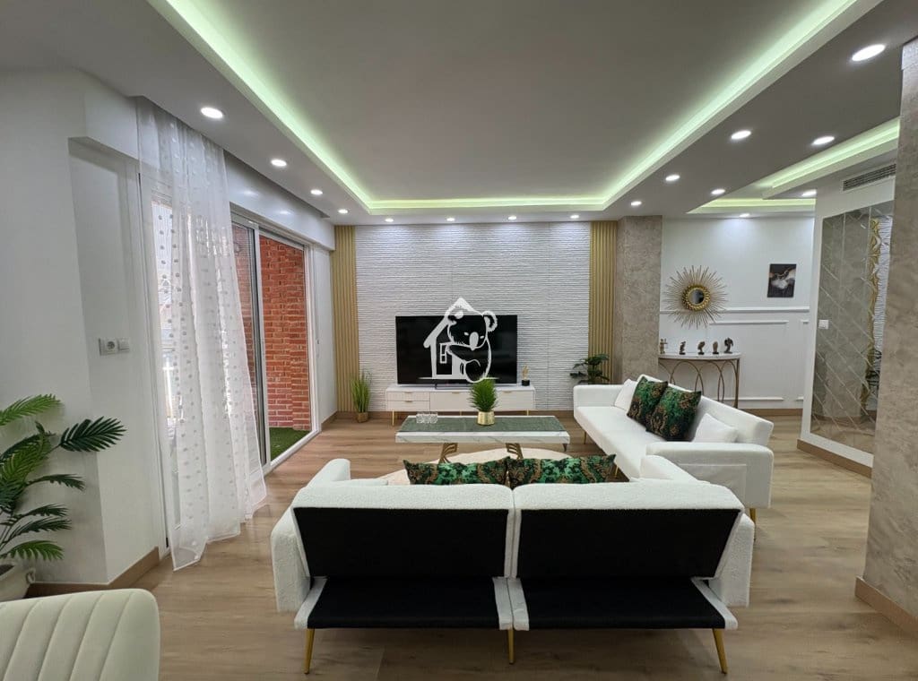 4 chambre Appartement à vendre à Torrevieja - 285 000 € (Ref: 9850771)