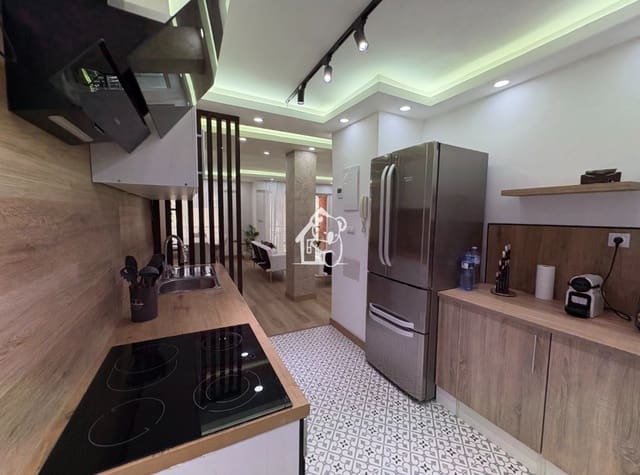 4 chambre Appartement à vendre à Centro - Muelle Pesquero, Torrevieja - 285 000 € (Ref: 9850771)